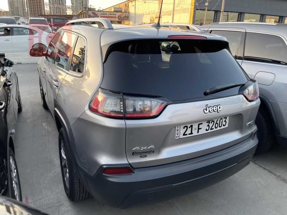 Jeep Cherokee